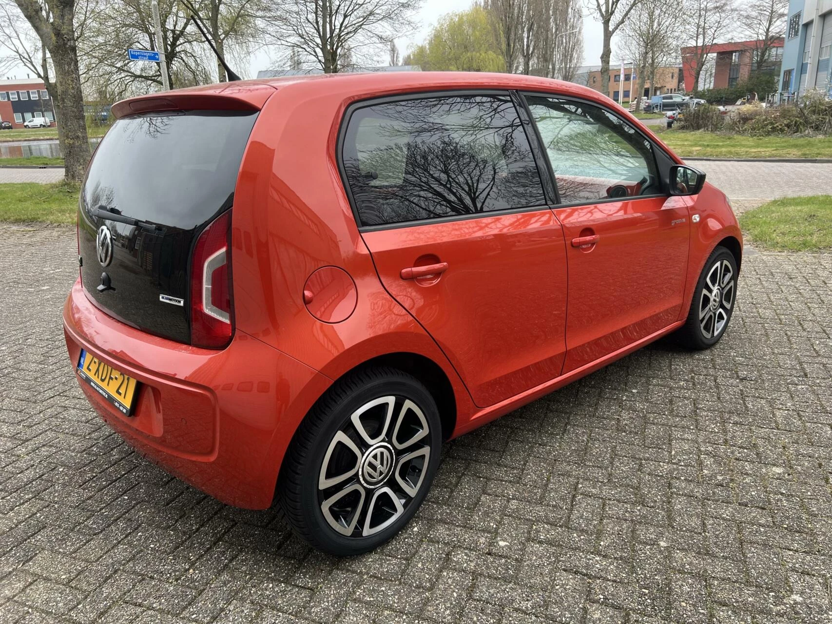 Hoofdafbeelding Volkswagen up!