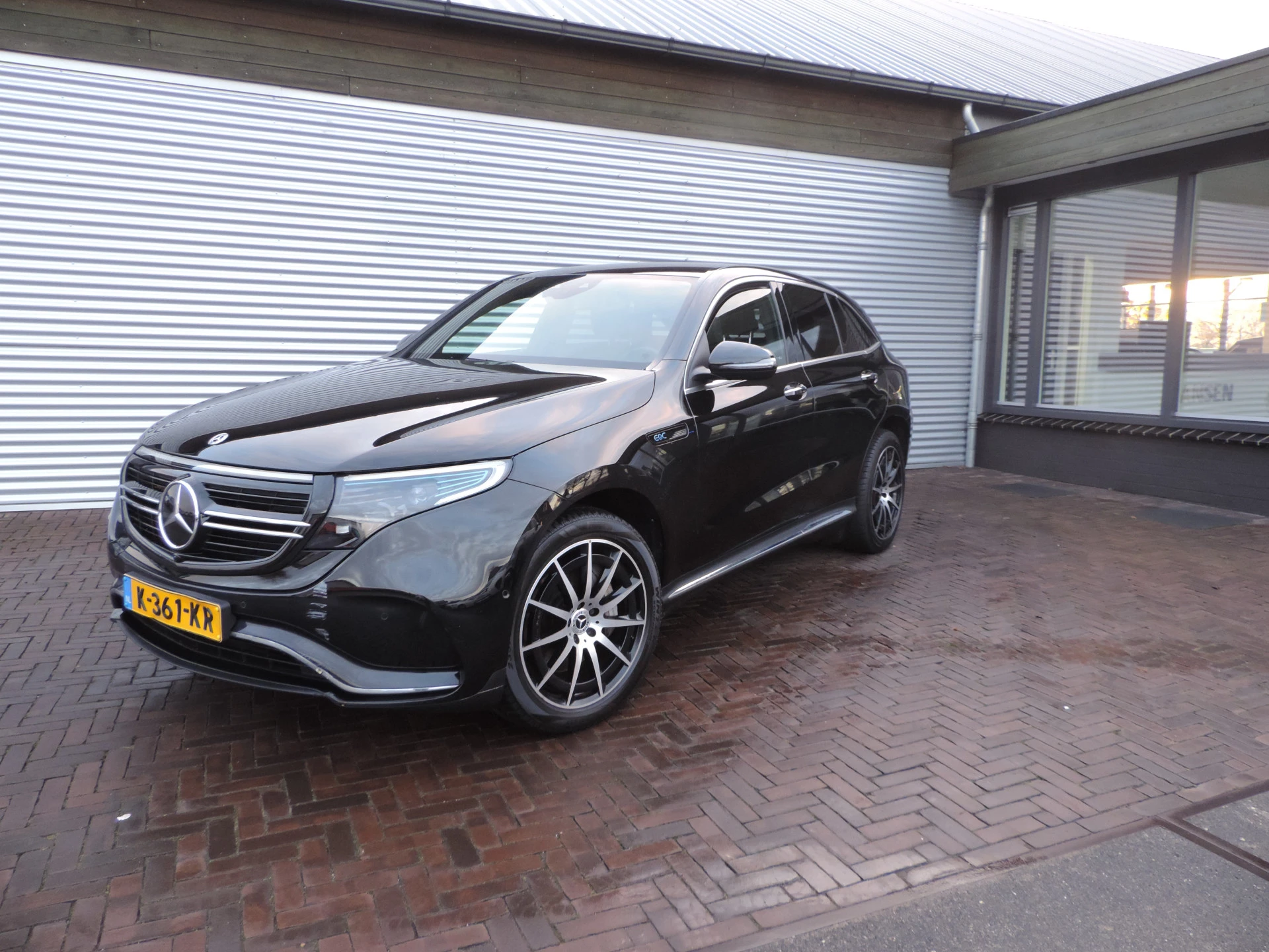 Hoofdafbeelding Mercedes-Benz EQC