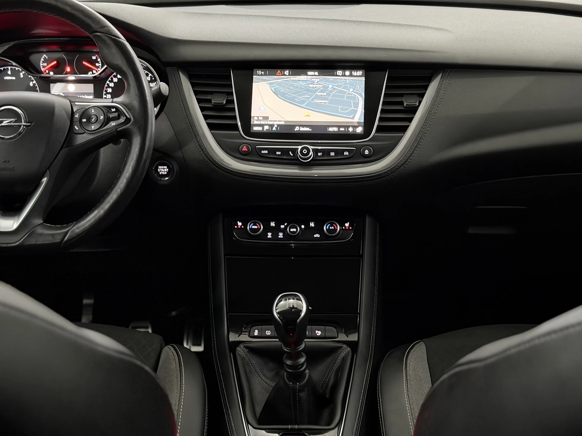 Hoofdafbeelding Opel Grandland X
