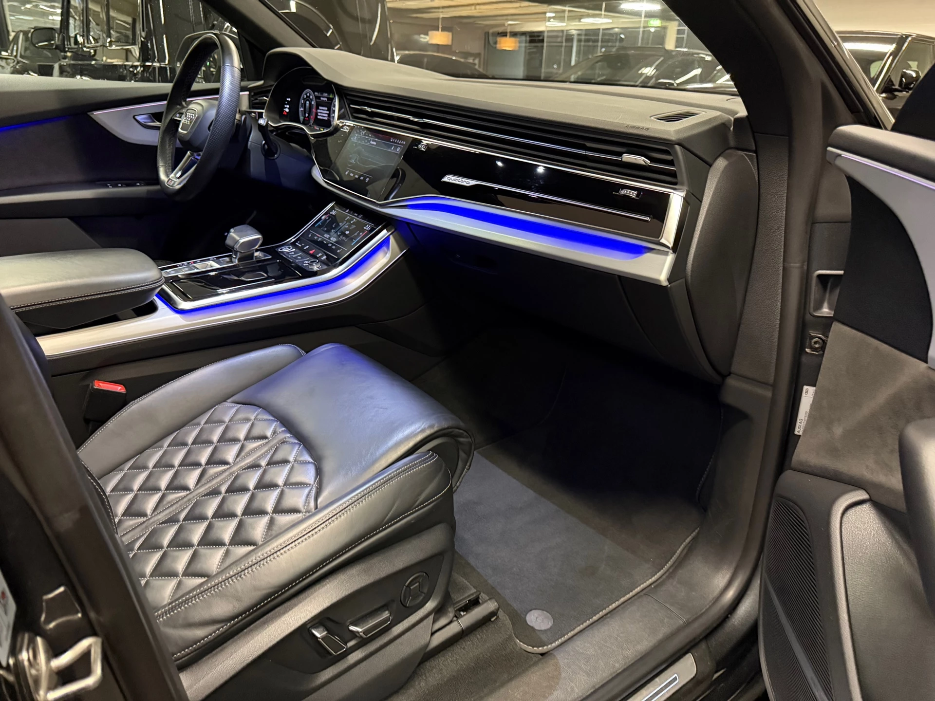 Hoofdafbeelding Audi Q8