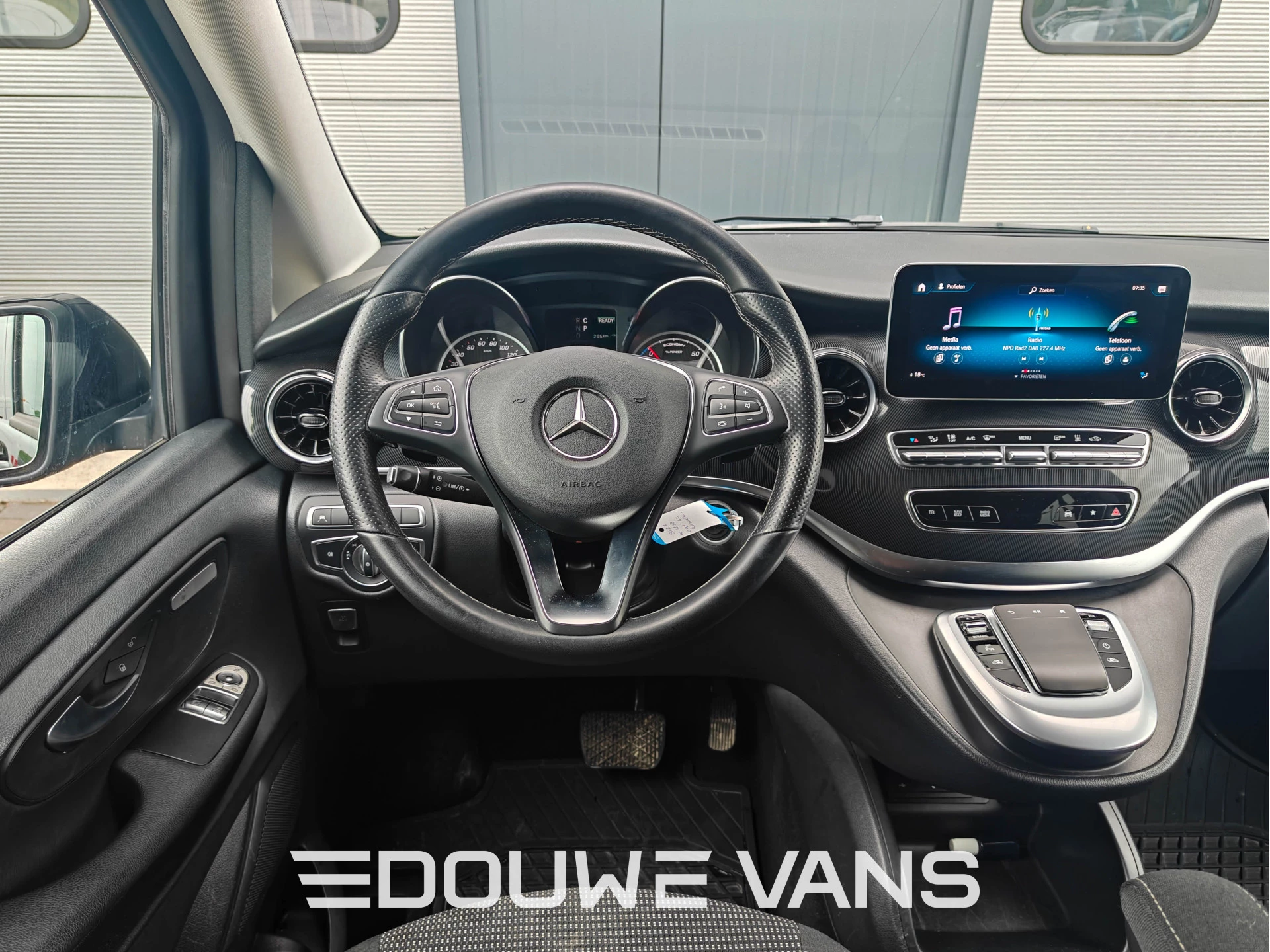 Hoofdafbeelding Mercedes-Benz EQV