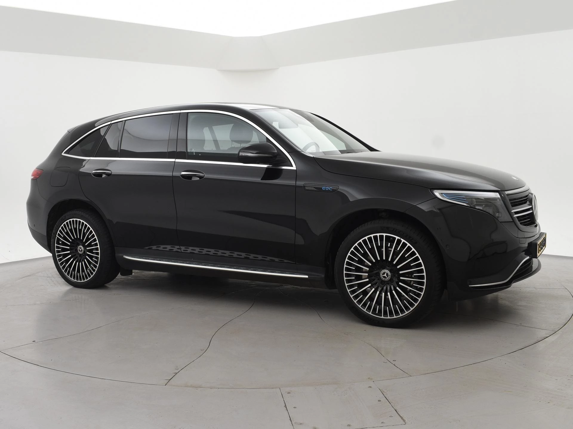 Hoofdafbeelding Mercedes-Benz EQC