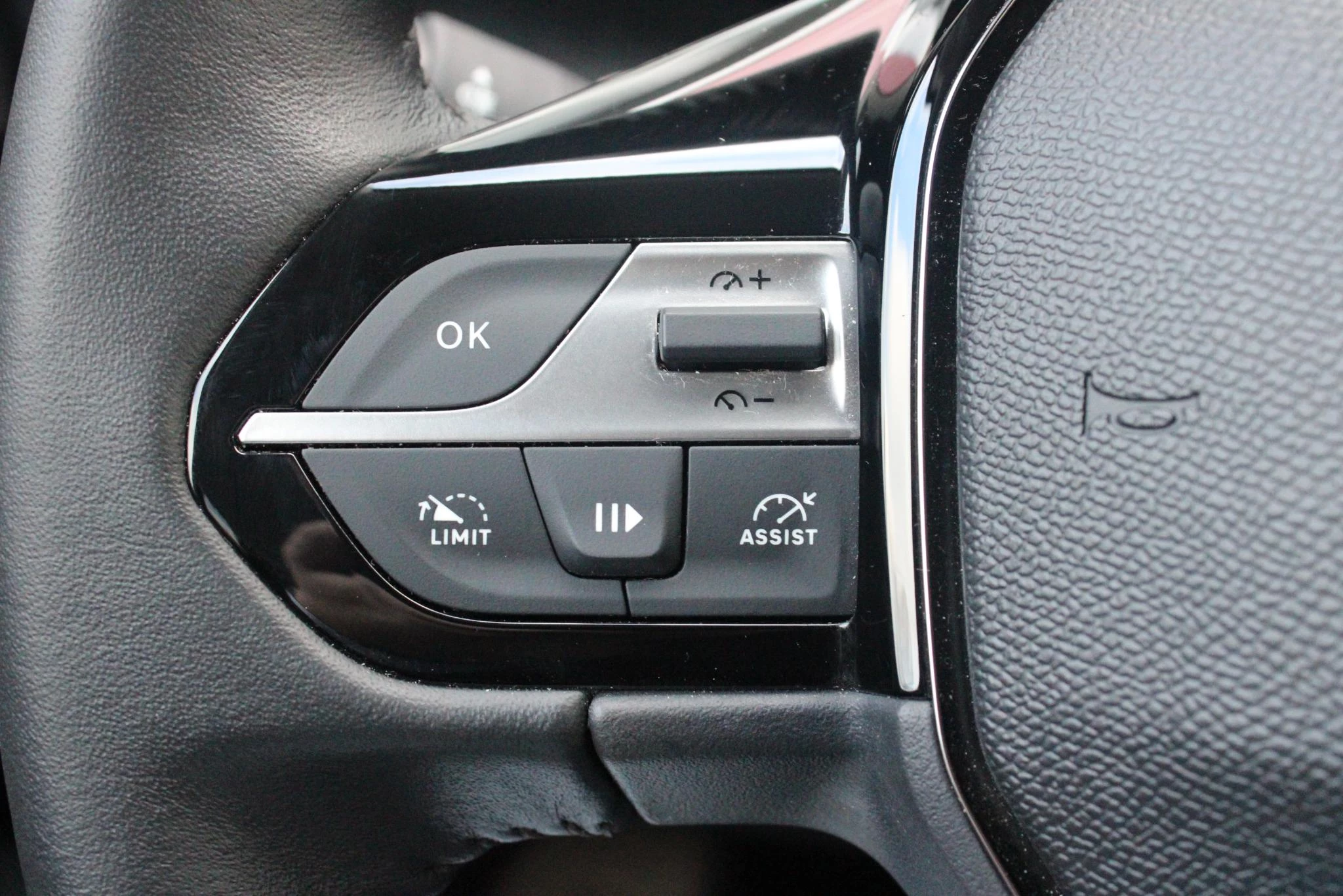 Hoofdafbeelding Peugeot 408