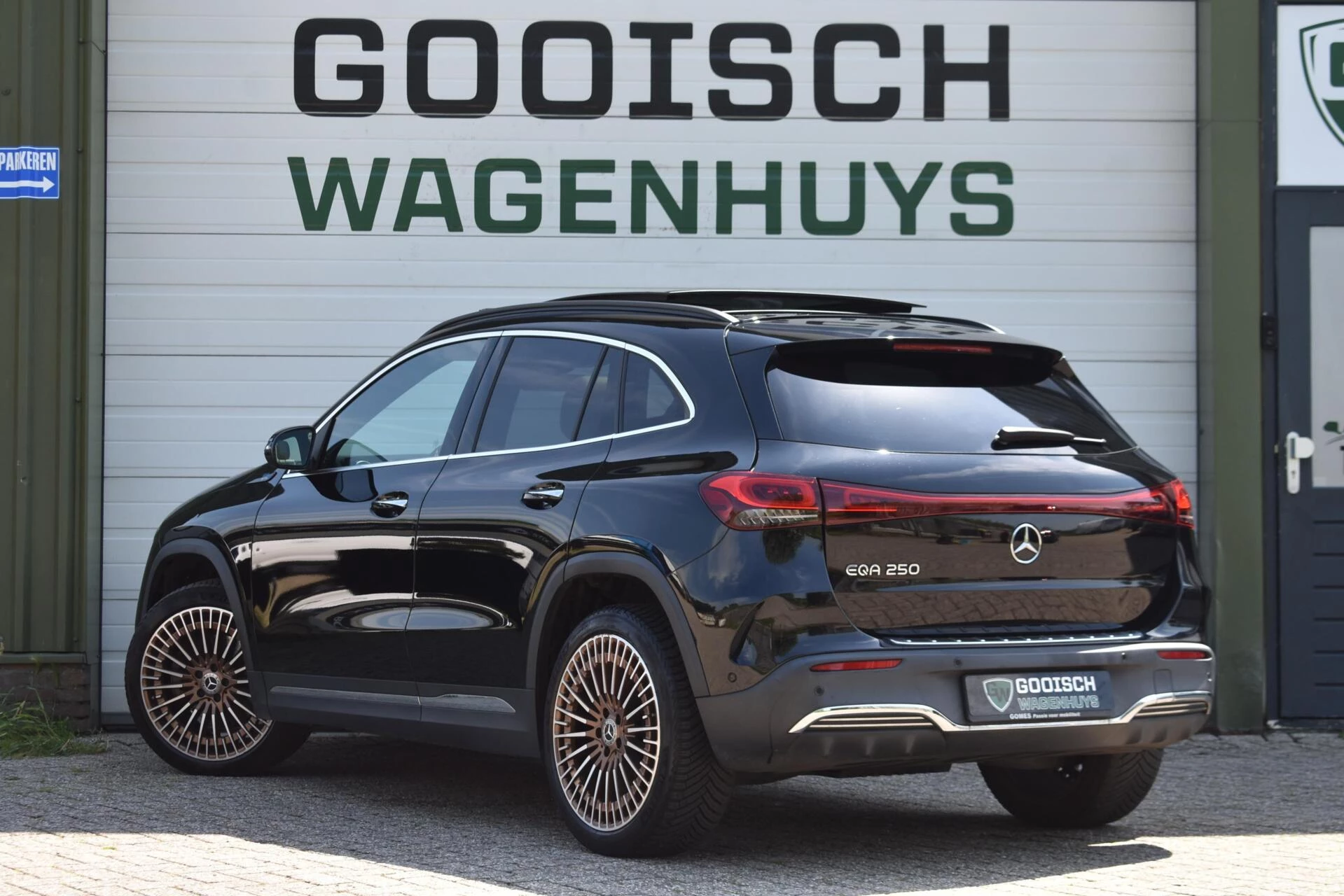 Hoofdafbeelding Mercedes-Benz EQA