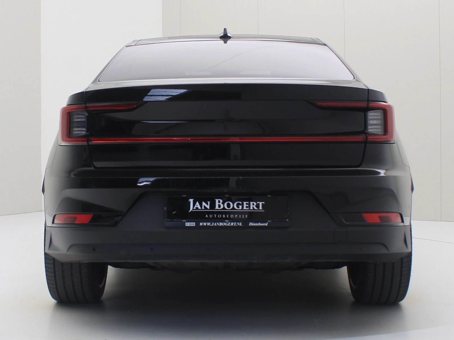 Hoofdafbeelding Polestar 2