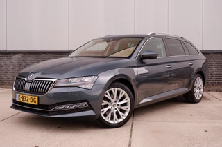 Hoofdafbeelding Škoda Superb Škoda Superb Combi 1.5 TSI ACT Business Edition | Trekhaak | Camera | Alcantara | Memory | LED | Carplay | Climate