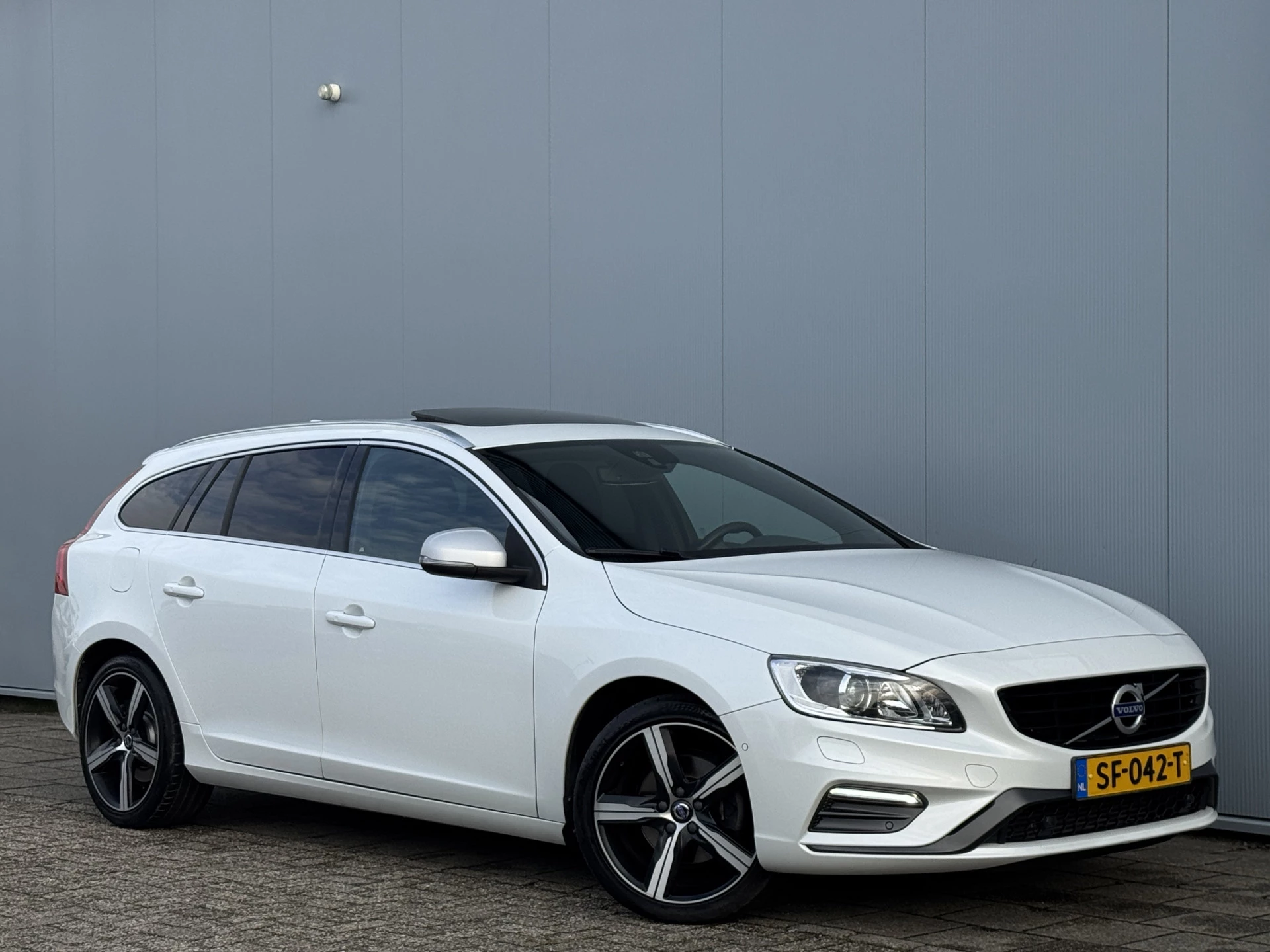 Hoofdafbeelding Volvo V60
