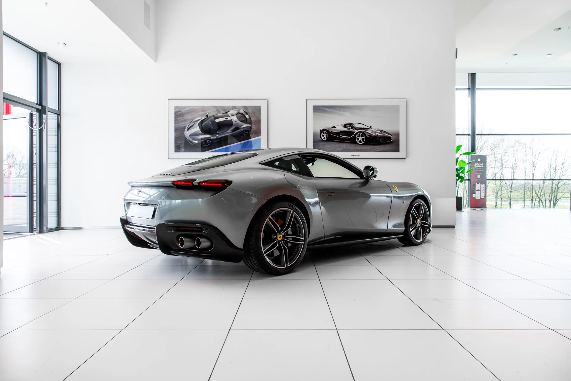 Hoofdafbeelding Ferrari Roma