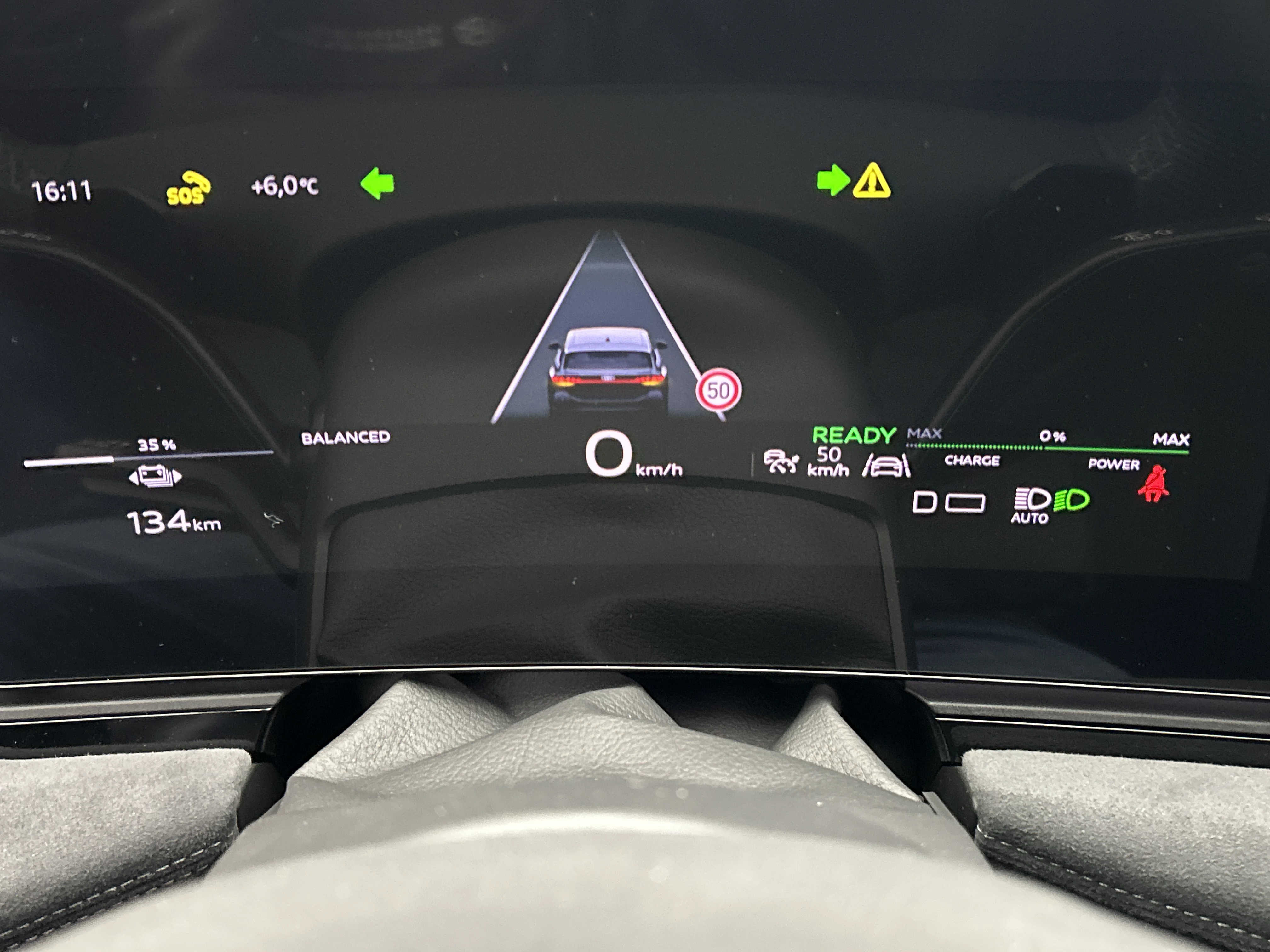 Hoofdafbeelding Audi A6 Avant e-tron