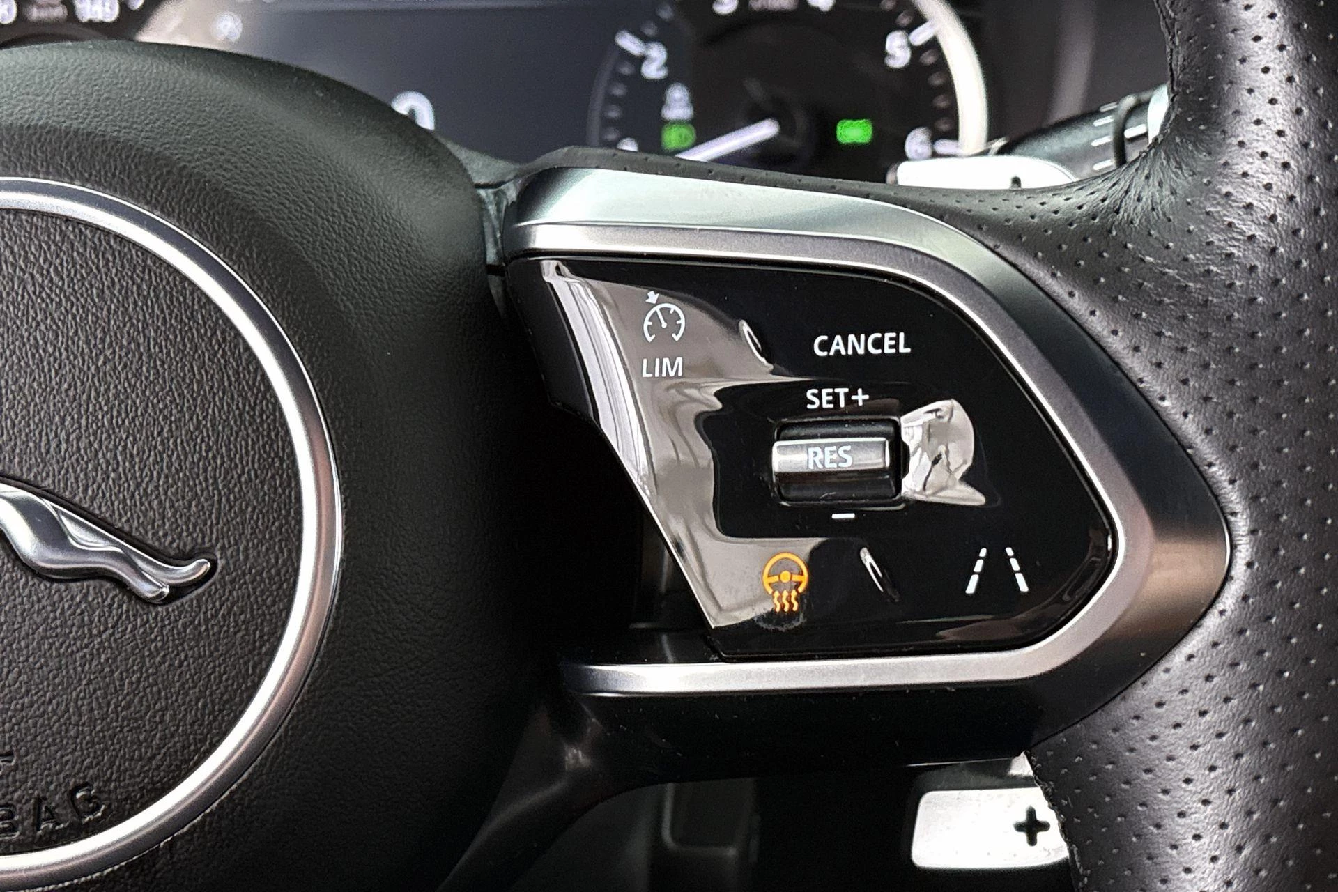 Hoofdafbeelding Jaguar XE