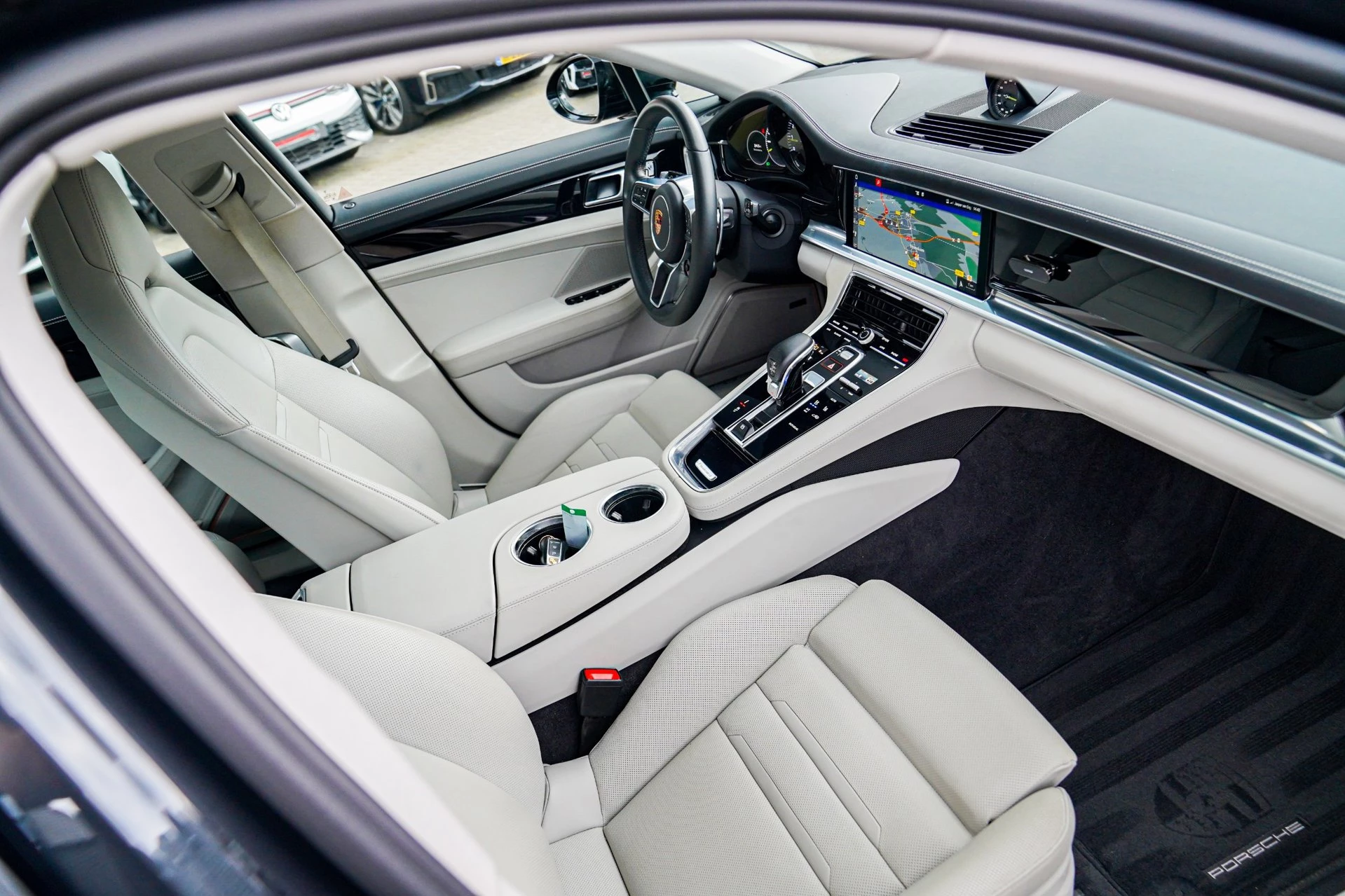 Hoofdafbeelding Porsche Panamera