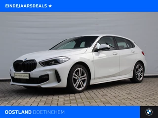 BMW 1 Serie 118i High Executive M Sport Automaat / Trekhaak / Sportstoelen / Achteruitrijcamera / Adaptieve LED / M Sportonderstel / Live Cockpit Professional