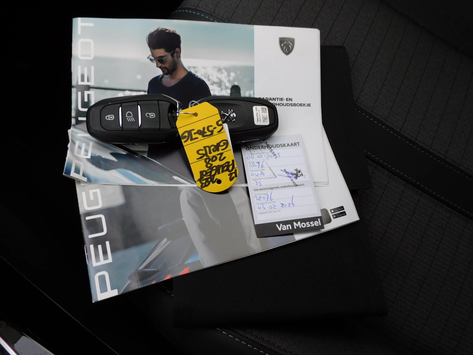 Hoofdafbeelding Peugeot 208