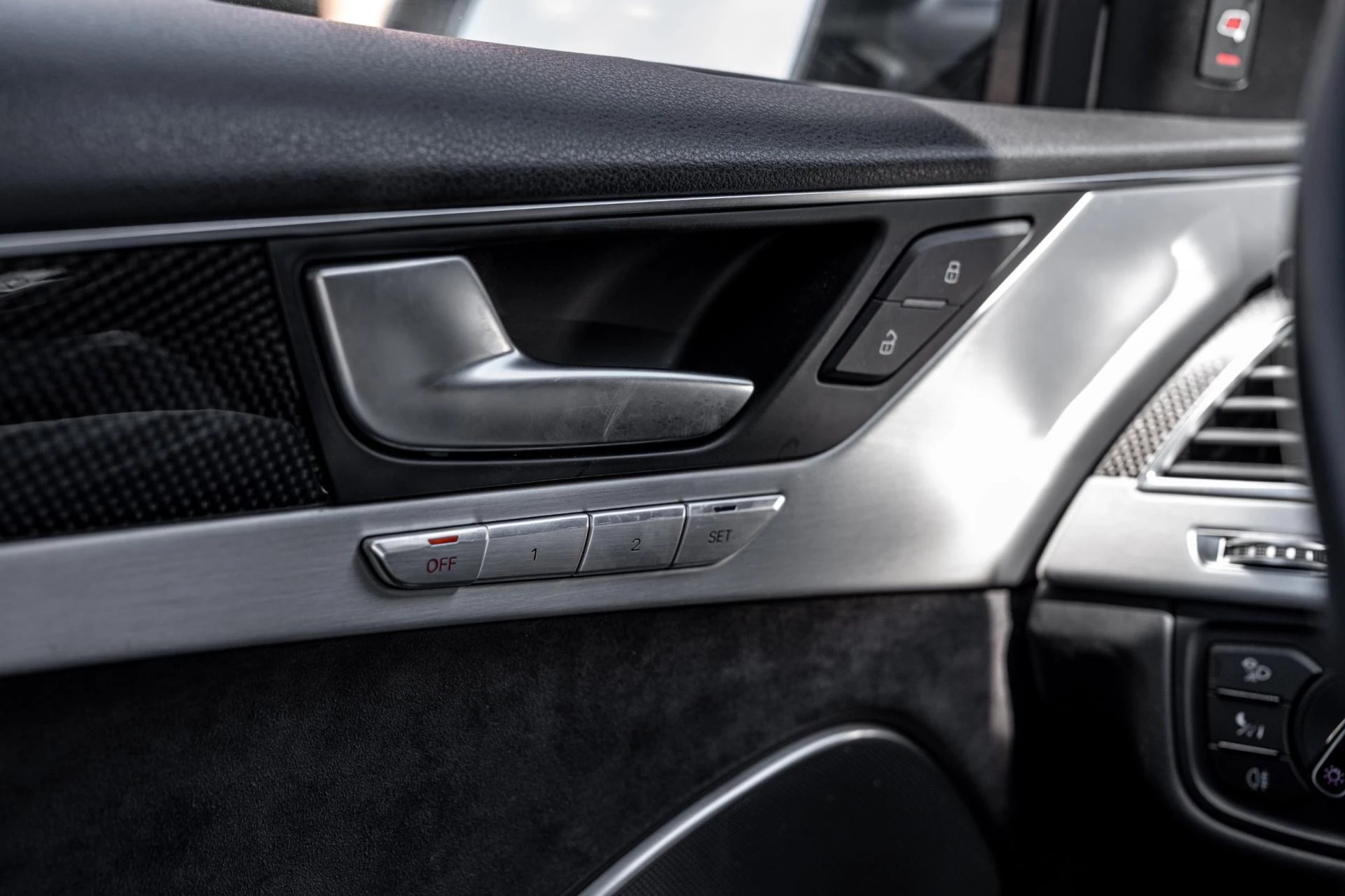 Hoofdafbeelding Audi S8