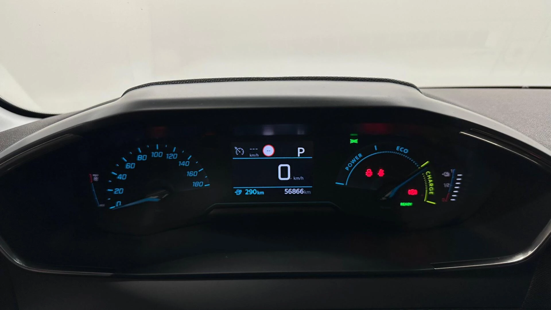 Hoofdafbeelding Peugeot e-208