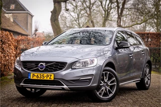 Volvo V60 Cross Country 2.0 T5 Summum BLIS Memory Sportstoel Trekhaak