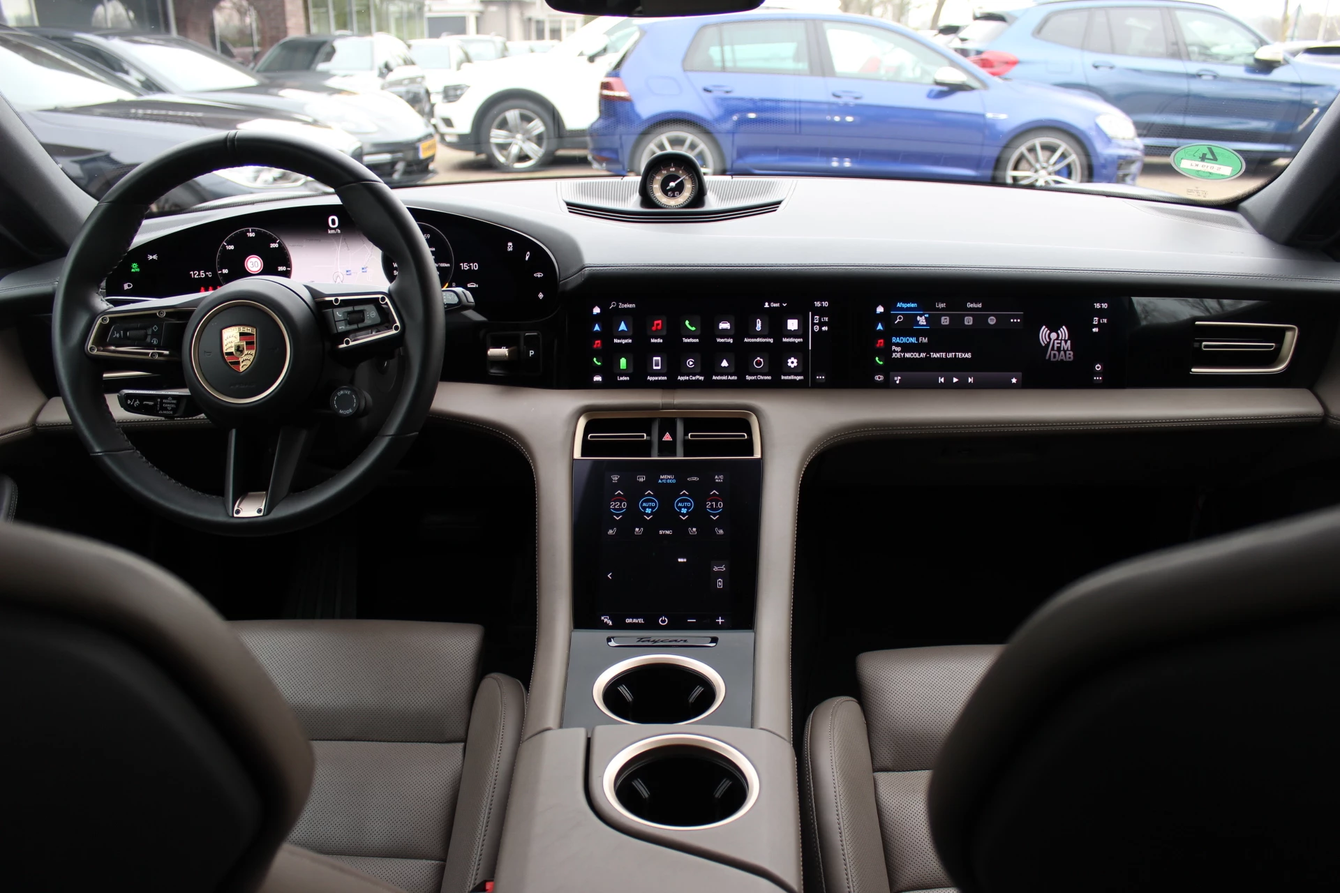 Hoofdafbeelding Porsche Taycan