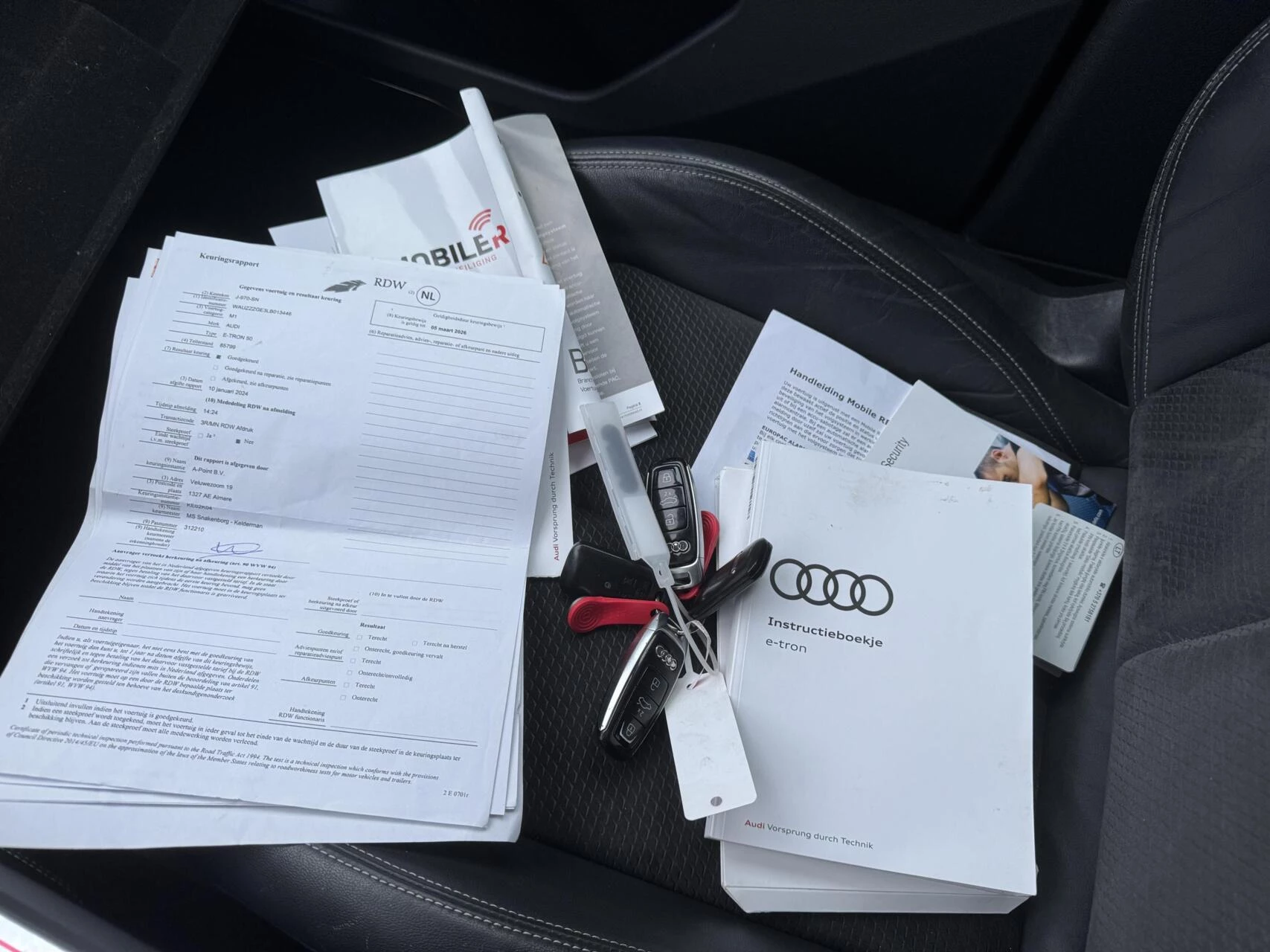 Hoofdafbeelding Audi e-tron