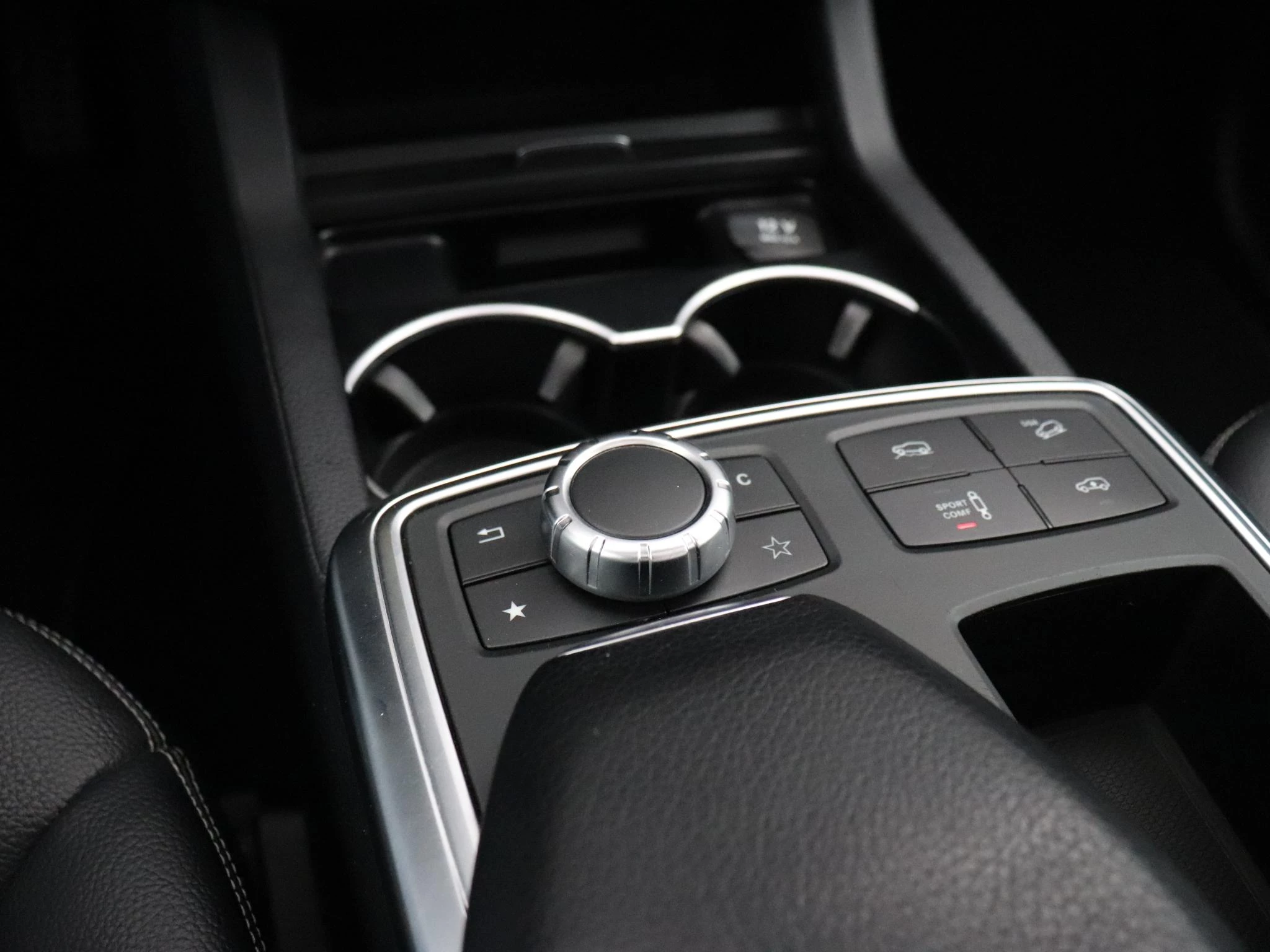 Hoofdafbeelding Mercedes-Benz M-Klasse