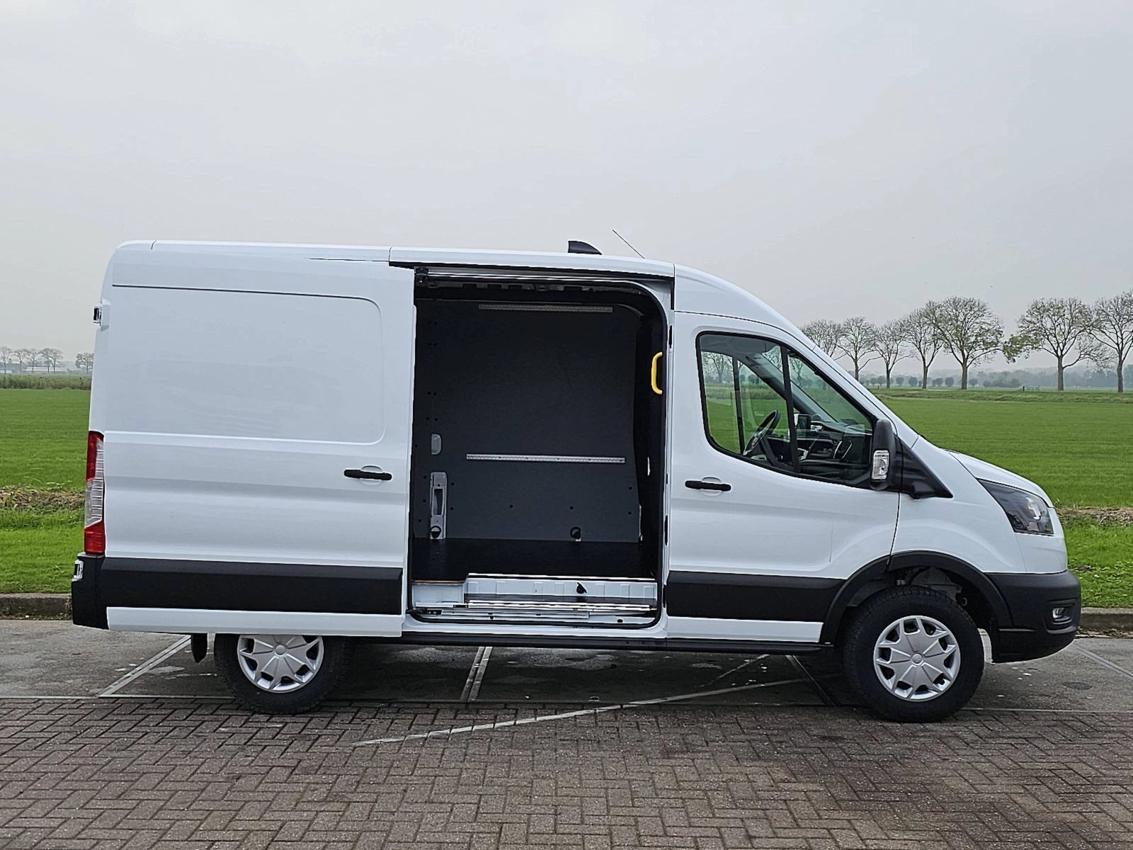 Hoofdafbeelding Ford E-Transit