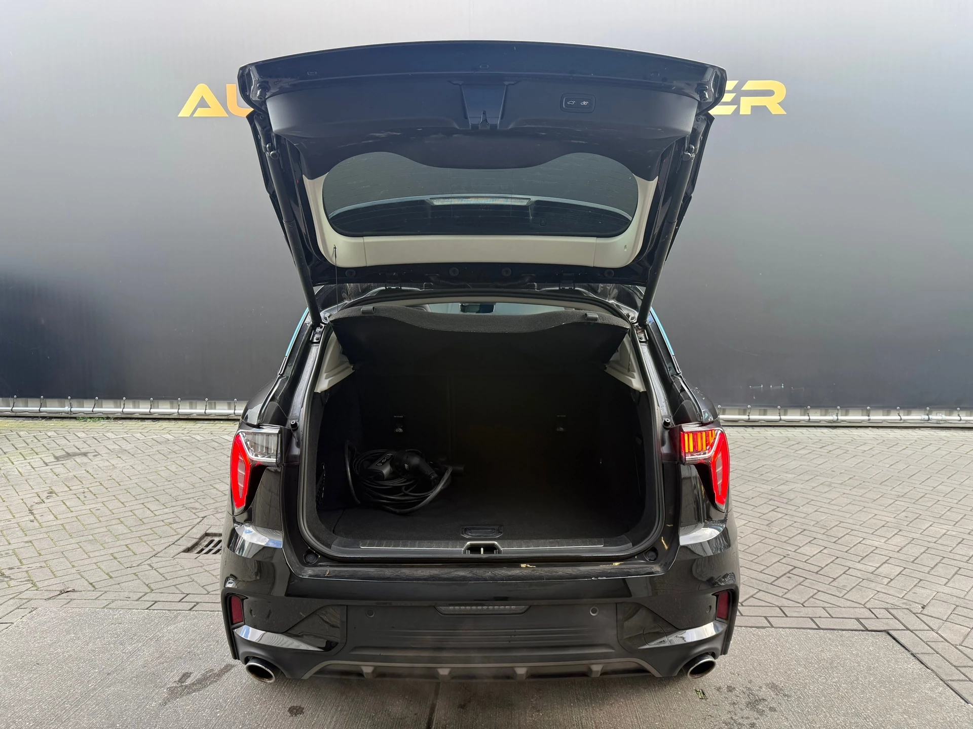 Hoofdafbeelding Lynk & Co 01