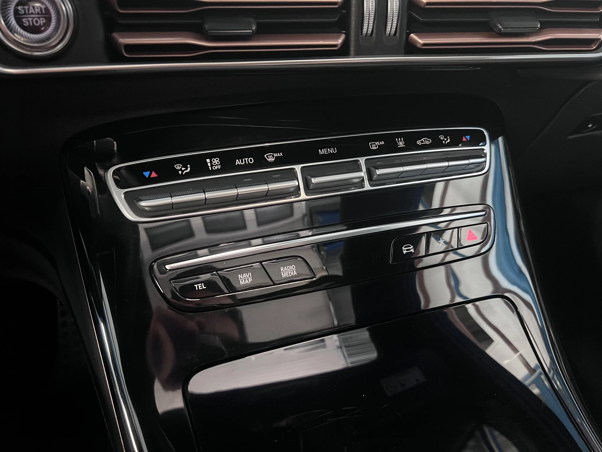 Hoofdafbeelding Mercedes-Benz EQC