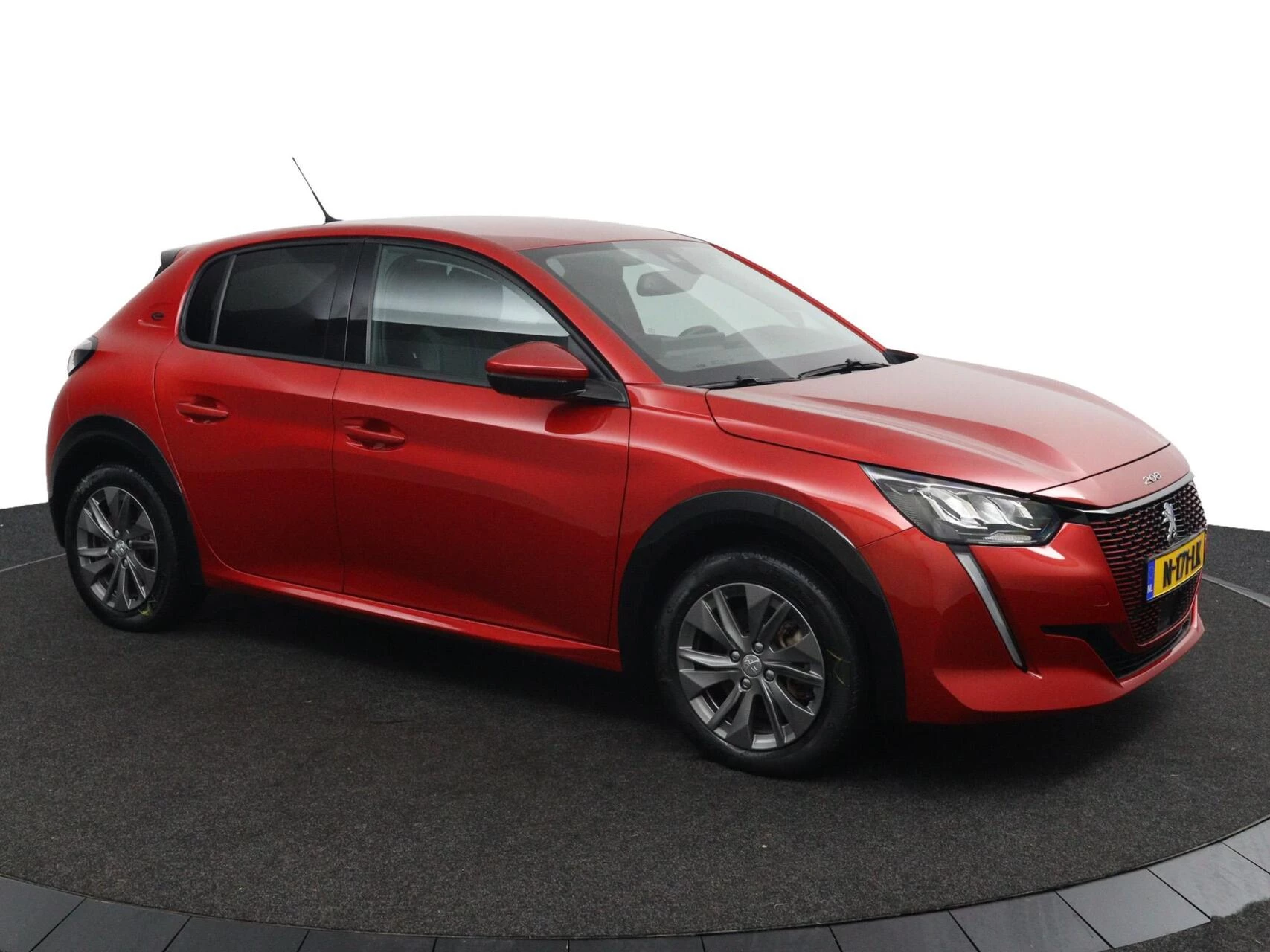 Hoofdafbeelding Peugeot e-208