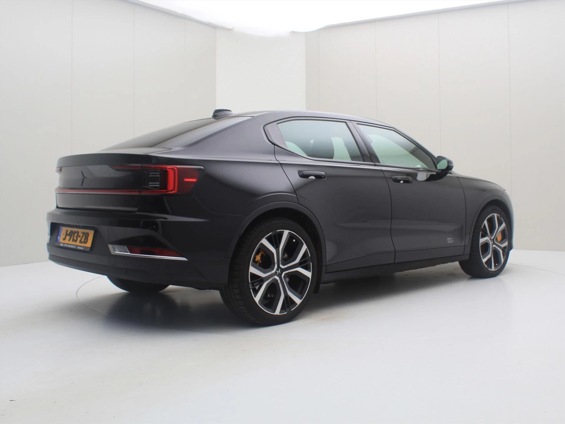 Hoofdafbeelding Polestar 2