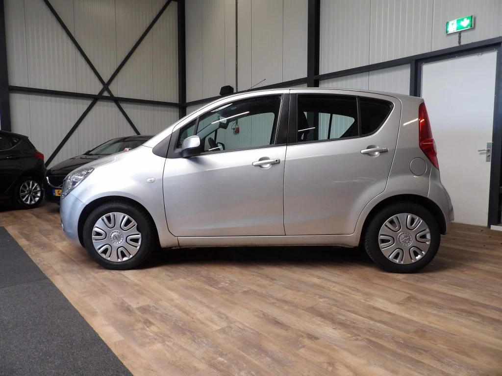 Hoofdafbeelding Opel Agila