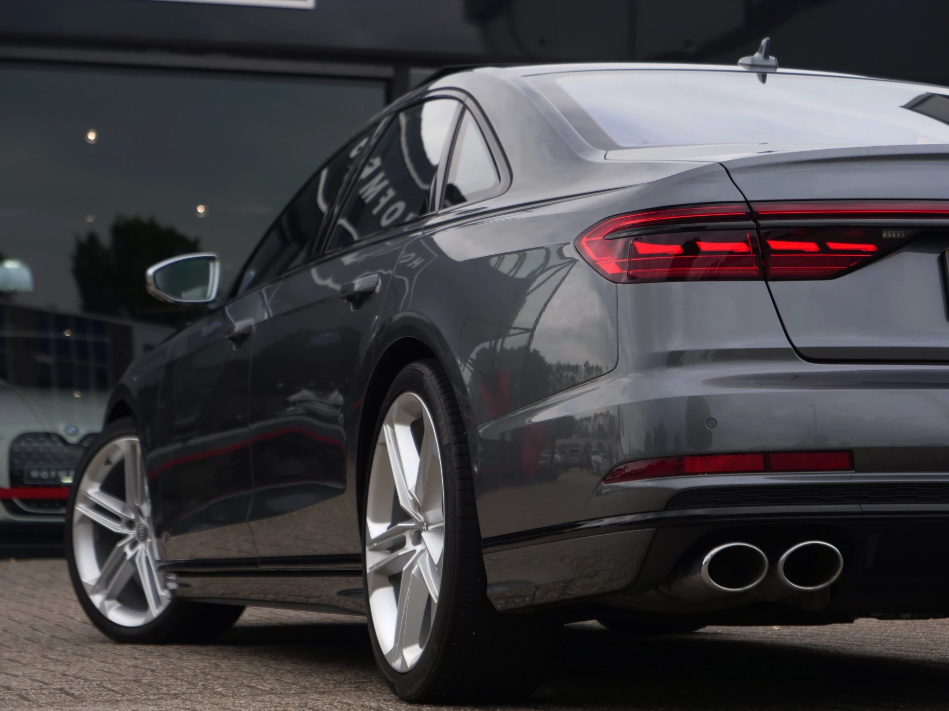 Hoofdafbeelding Audi S8