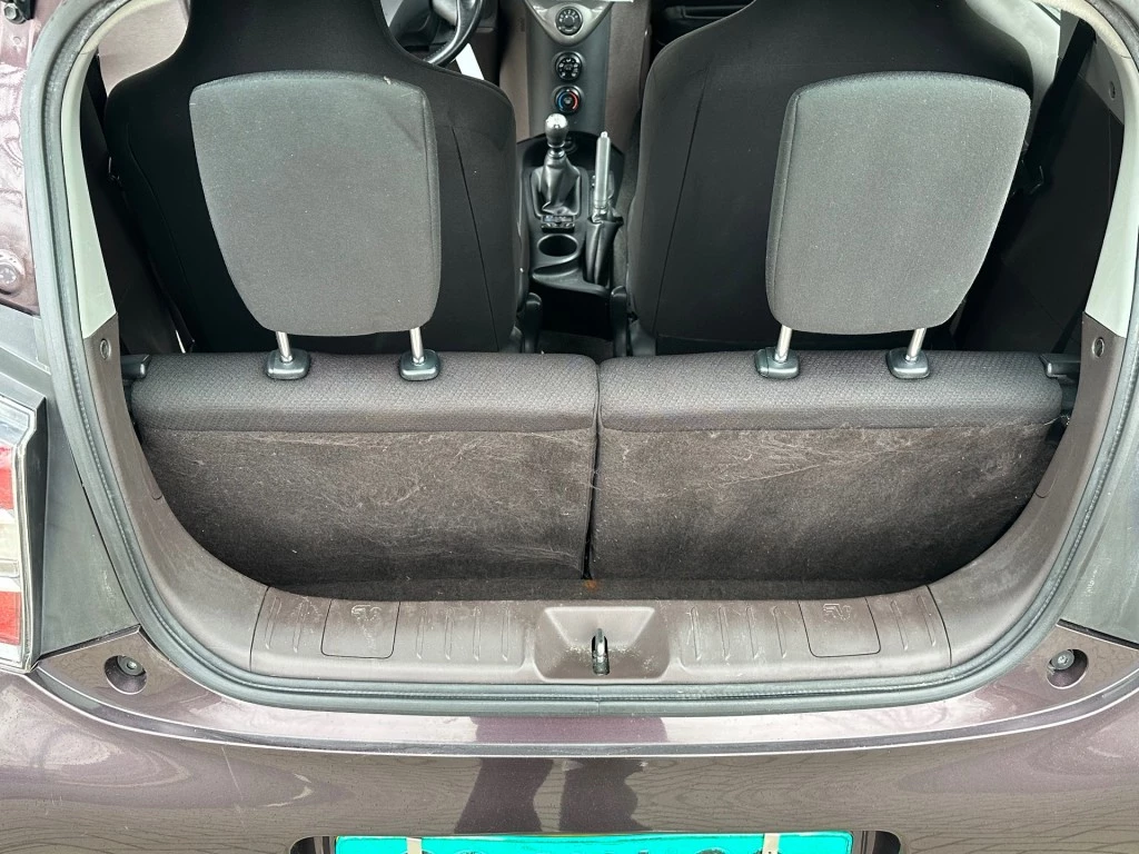 Hoofdafbeelding Toyota iQ