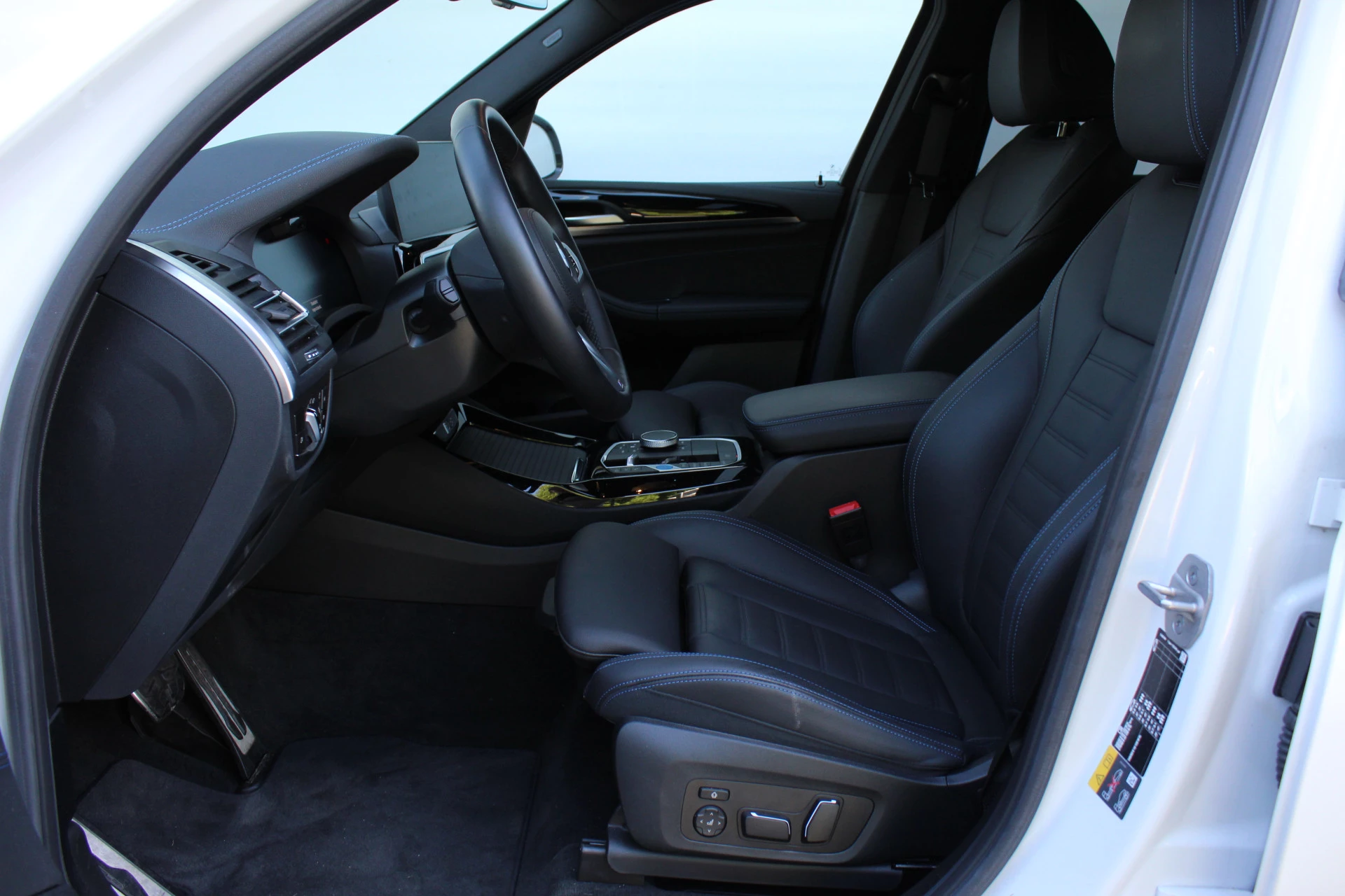 Hoofdafbeelding BMW iX3