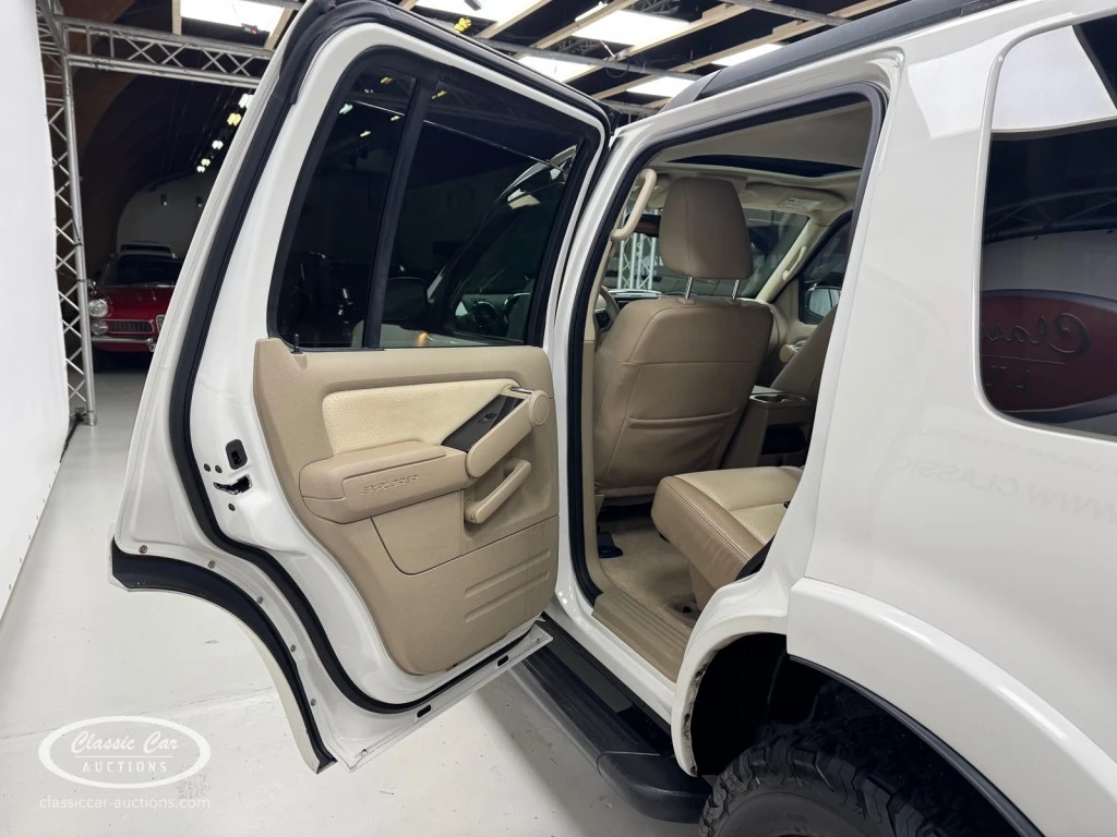 Hoofdafbeelding Ford Explorer