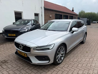 Hoofdafbeelding Volvo V60 Volvo V60 B3 Business Pro Pilot Assist Stuurverwarming