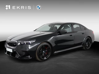 Hoofdafbeelding BMW M5 BMW 5-serie M5 M Driver's Pack | Bowers & Wilkins | Stoelventilatie | Driving Assistant Prof | Parking Assistant Prof | BMW Iconic Glow | Comfort Access | Stuurwielrand verwarmd | Lentevoordeel