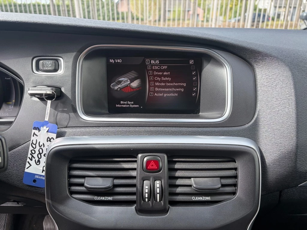 Hoofdafbeelding Volvo V40