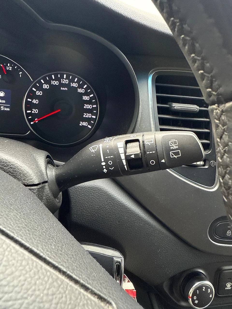 Hoofdafbeelding Kia Carens