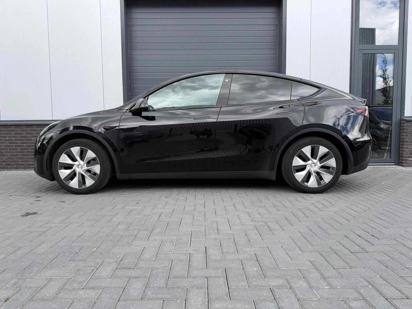 Hoofdafbeelding Tesla Model Y