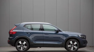 Hoofdafbeelding Volvo XC40 Volvo XC40 2.0 B4 Momentum Pro |Full option|Pano|360|Leer|Blis
