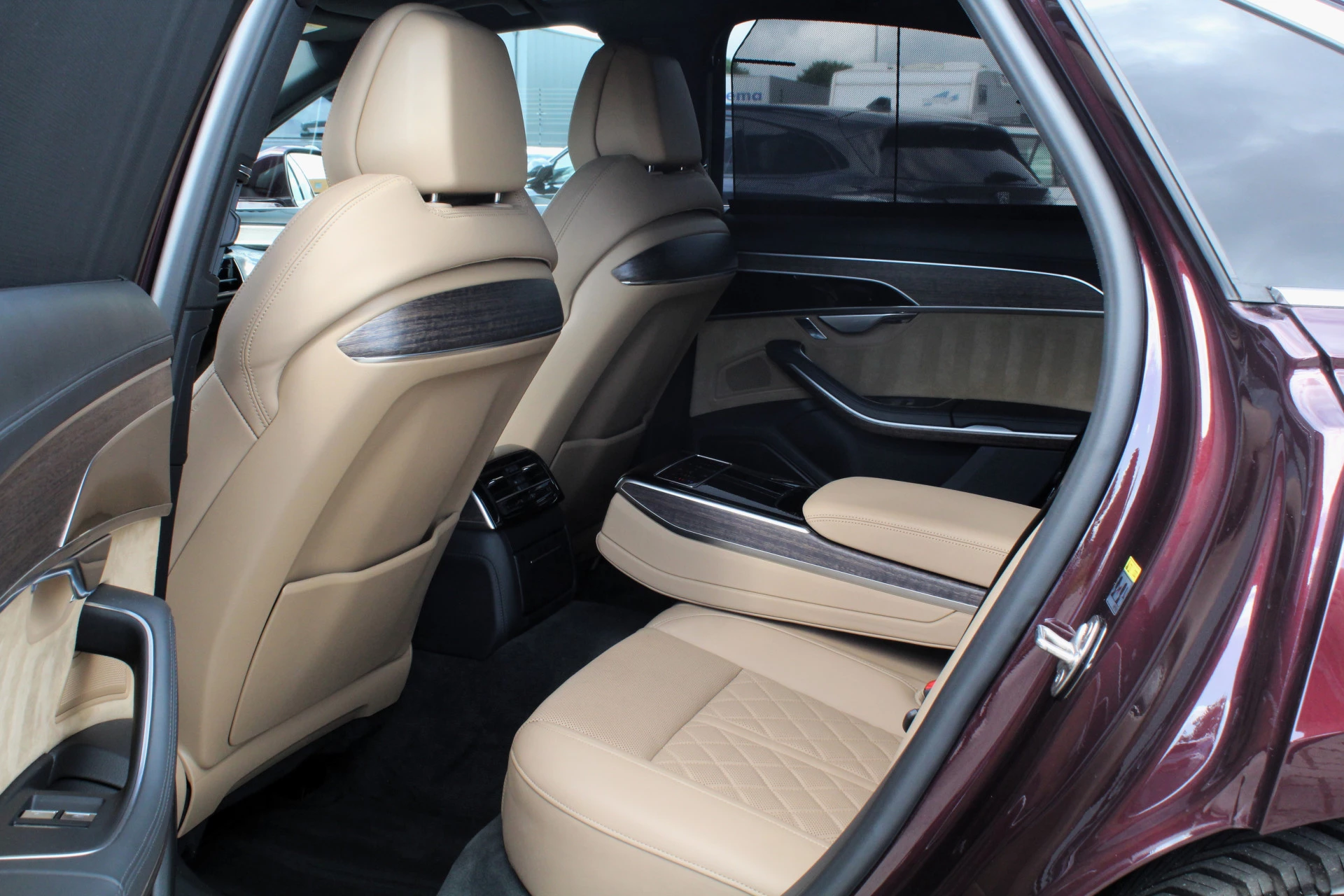 Hoofdafbeelding Audi A8