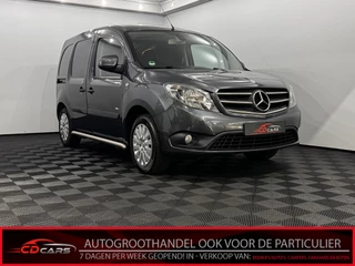 Hoofdafbeelding Mercedes-Benz Citan Mercedes-Benz Citan 111 CDI BlueEFFICIENCY Airco, Parkeersensoren, Cruise control, Radio, Mistlamp