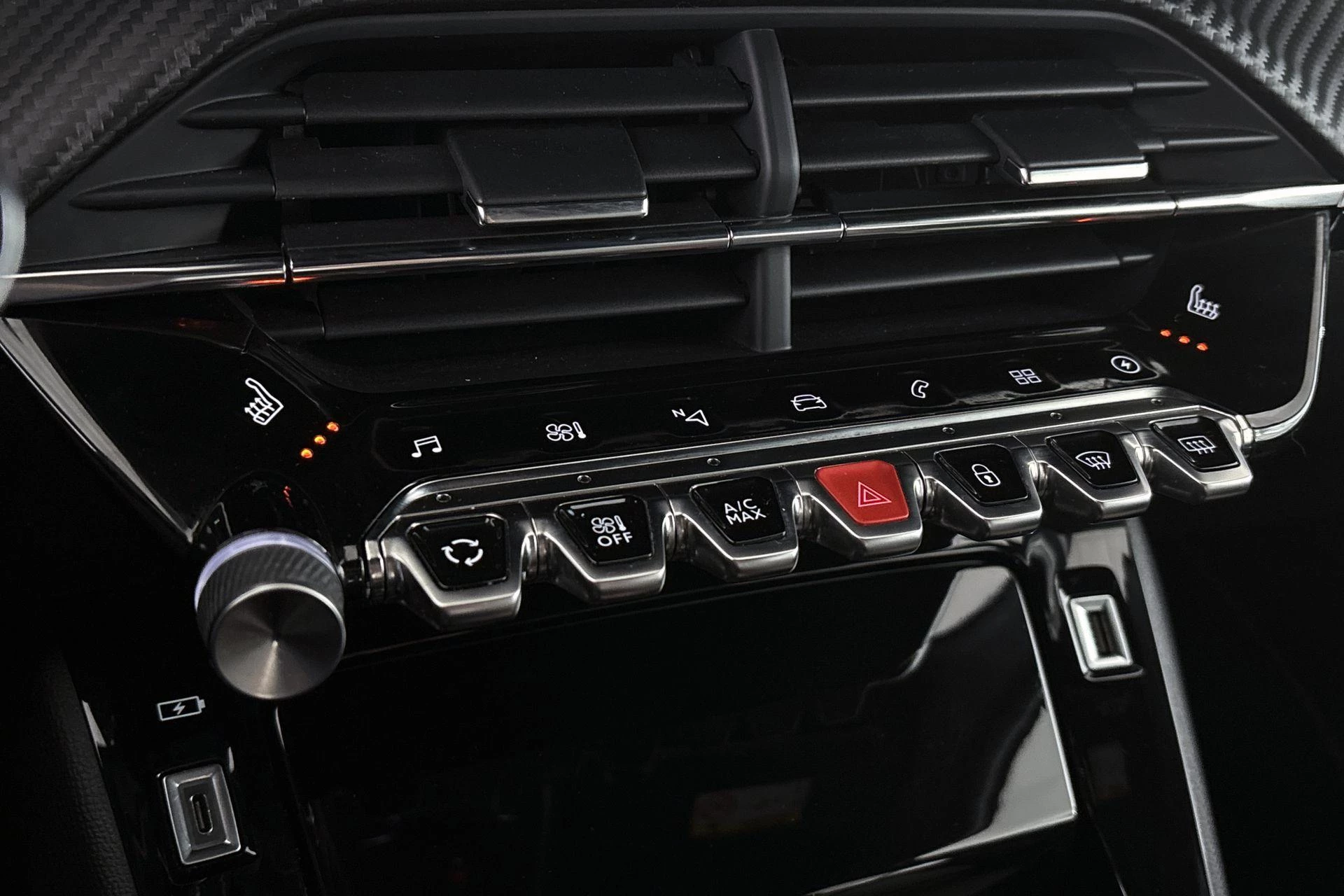 Hoofdafbeelding Peugeot e-208