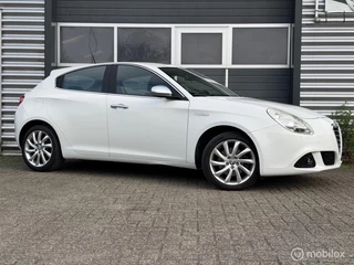 Alfa Romeo Giulietta 1.4 Turbo 170PK 2010|Groot Ohoud|17Inc|
