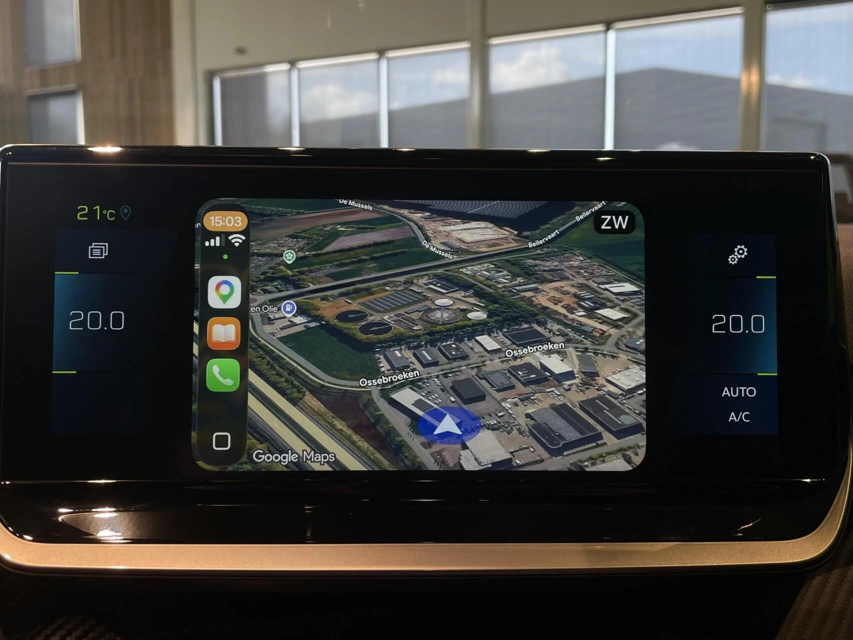 Hoofdafbeelding Peugeot e-2008