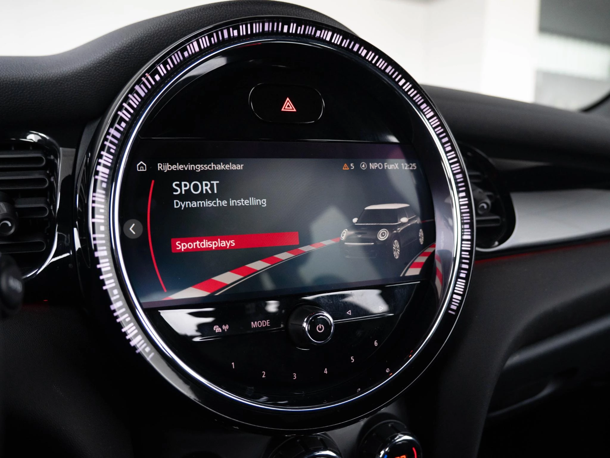 Hoofdafbeelding MINI 5-deurs