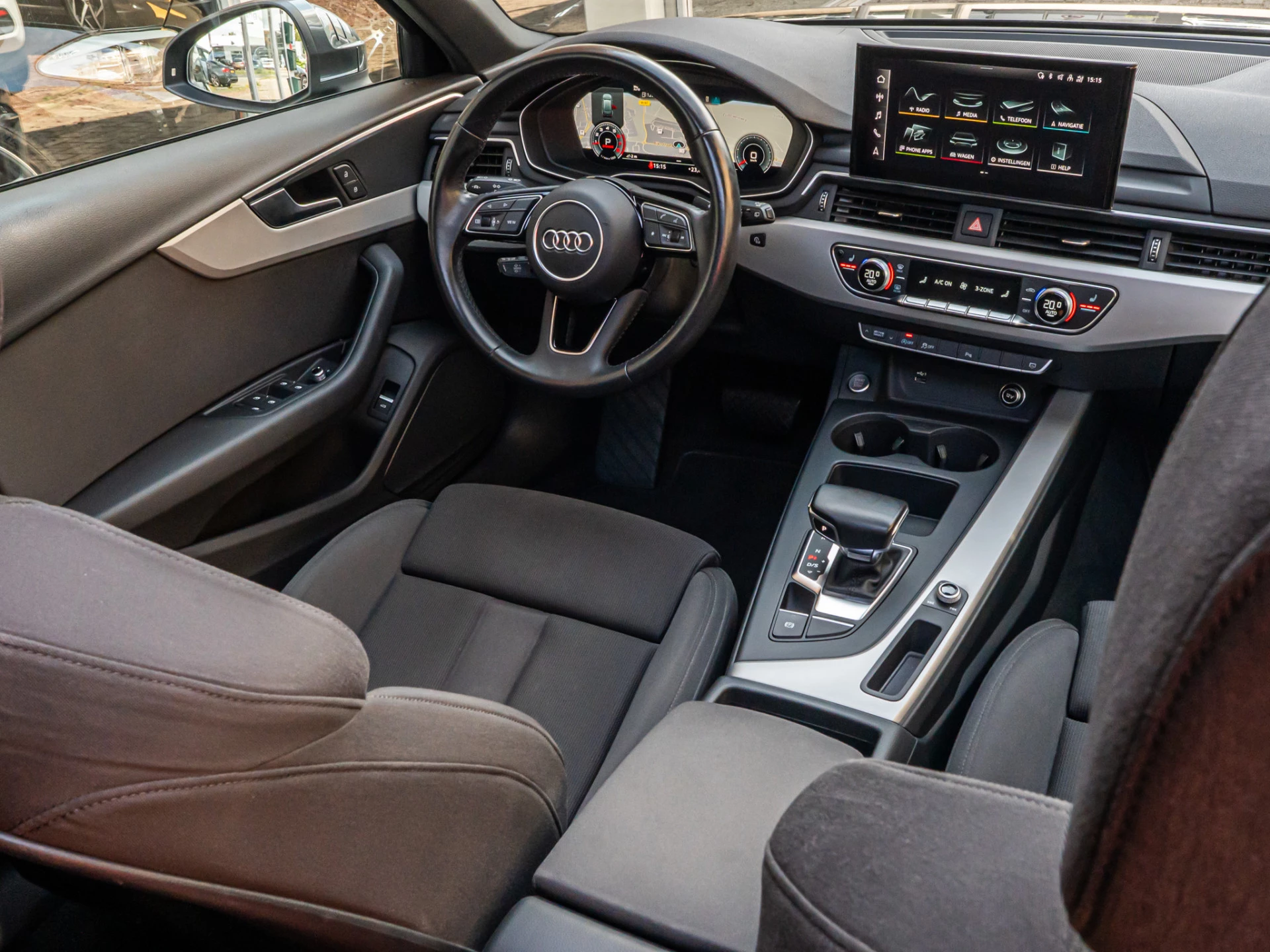 Hoofdafbeelding Audi A4
