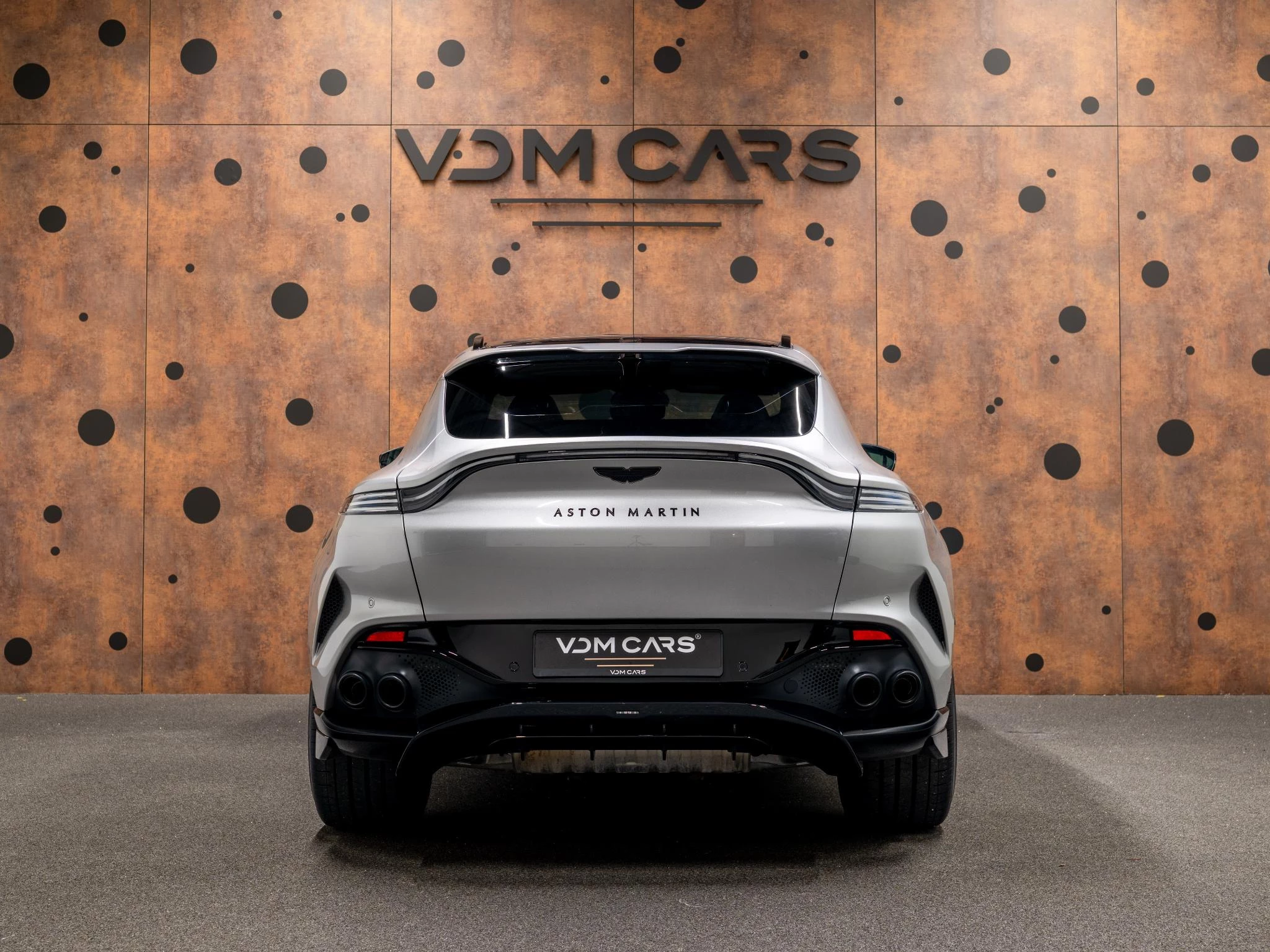 Hoofdafbeelding Aston Martin DBX