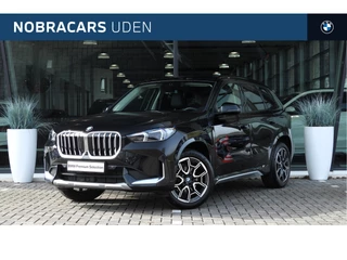 BMW X1 sDrive20i High Executive xLine Automaat / Trekhaak / Panoramadak / Sportstoelen / Comfort Access / Head-Up / Adaptieve LED / Harman-Kardon