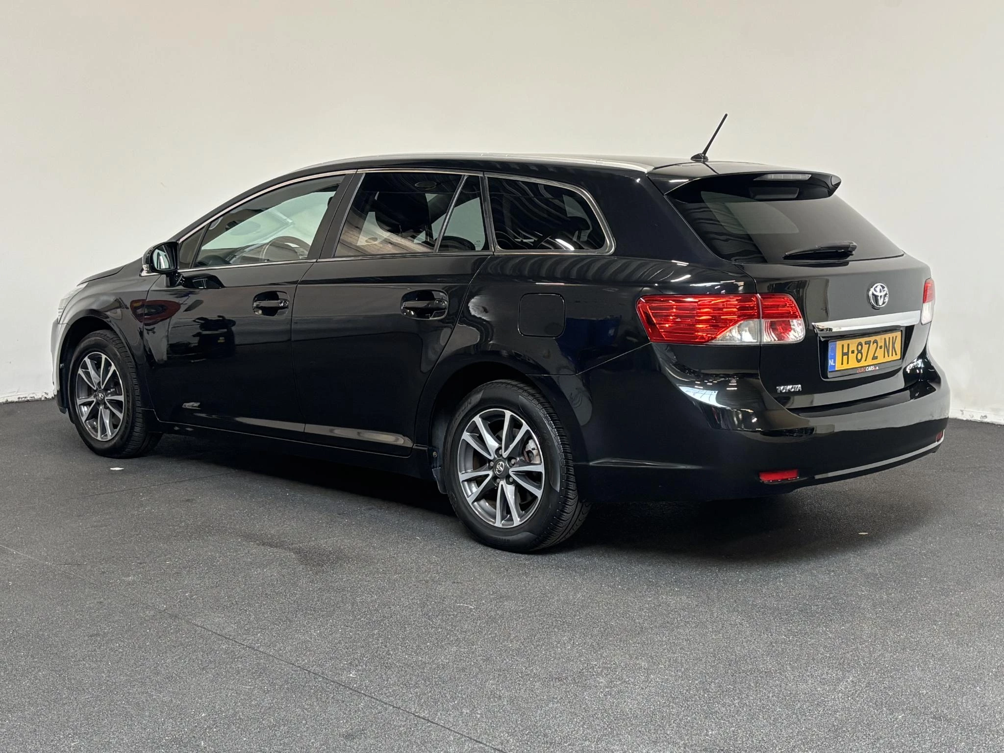 Hoofdafbeelding Toyota Avensis