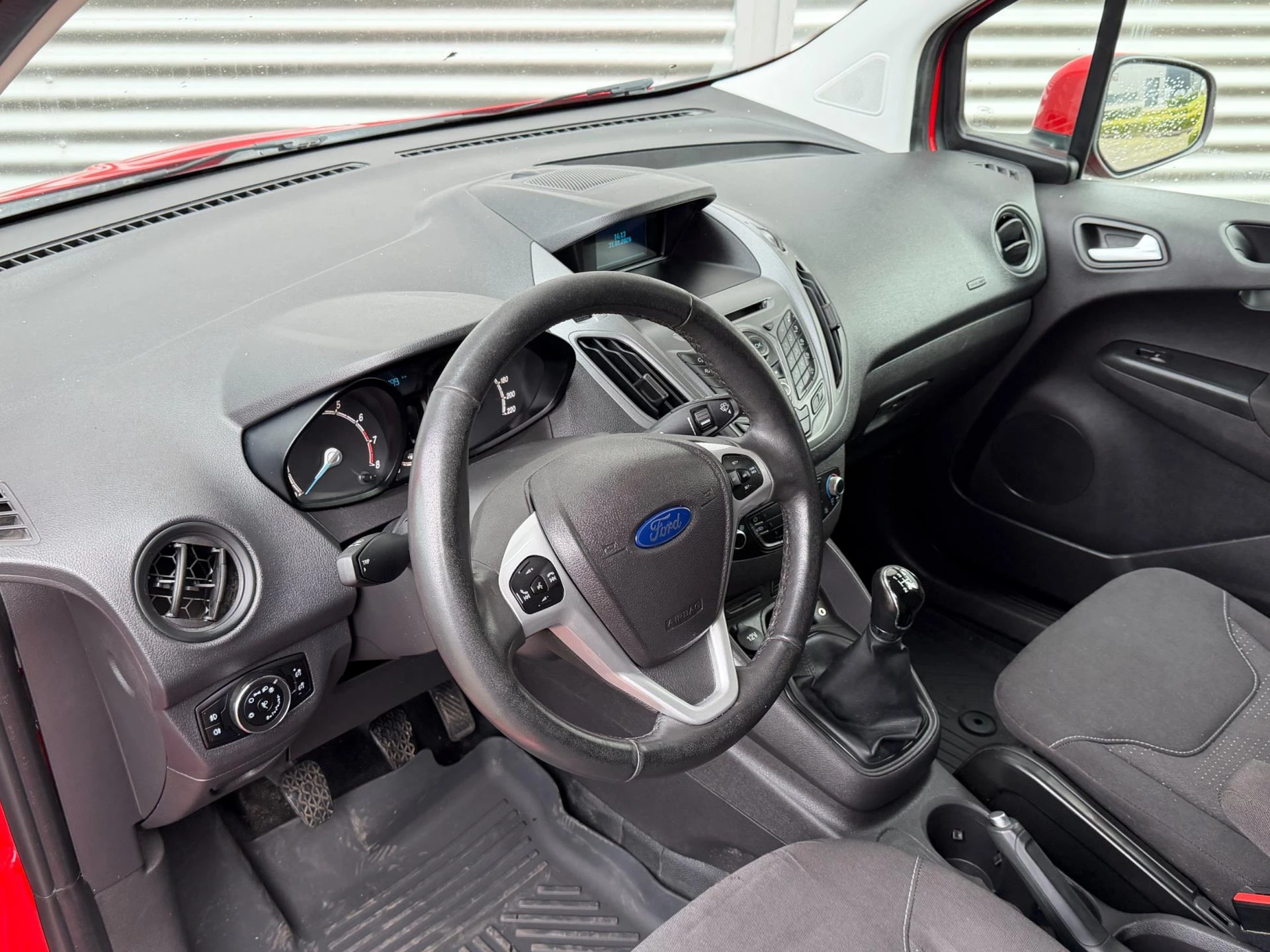 Hoofdafbeelding Ford Transit Courier